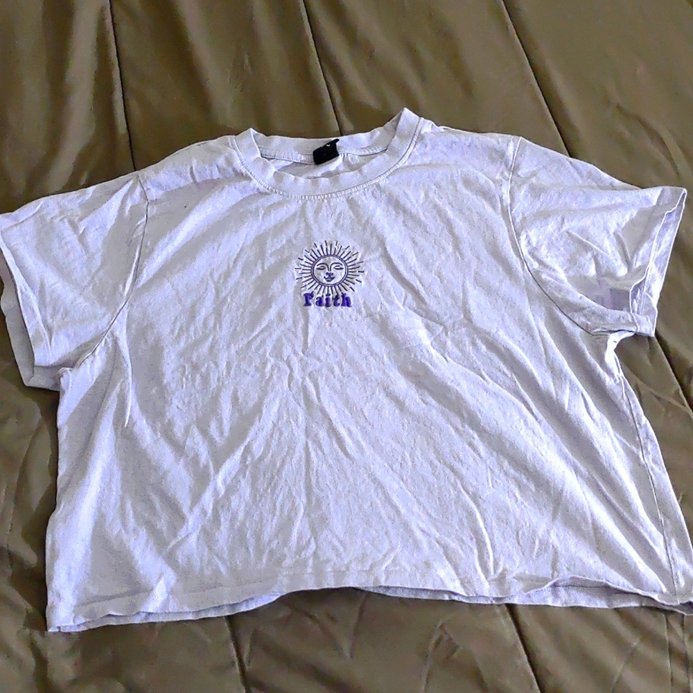 Short sleeve crop top